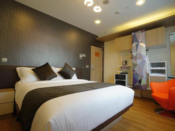 five6 Hotel Splendour : photo 4 de la chambre chambre supérieure lit queen-size