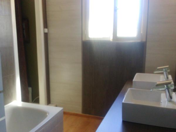 Chambres d'Hôtes de la Grone : photo 9 de la chambre chambre double avec balcon