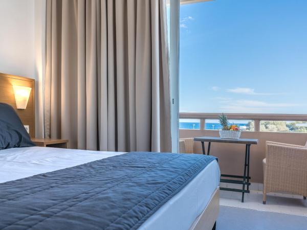 City Center Hotel : photo 2 de la chambre chambre triple supérieure