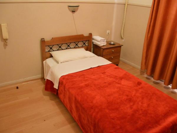 Argo : photo 3 de la chambre chambre simple avec salle de bains commune