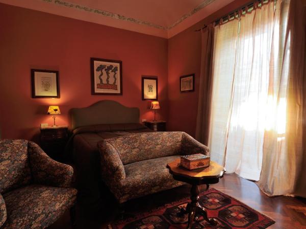 La dimora del genio : photo 3 de la chambre chambre lit king-size avec balcon