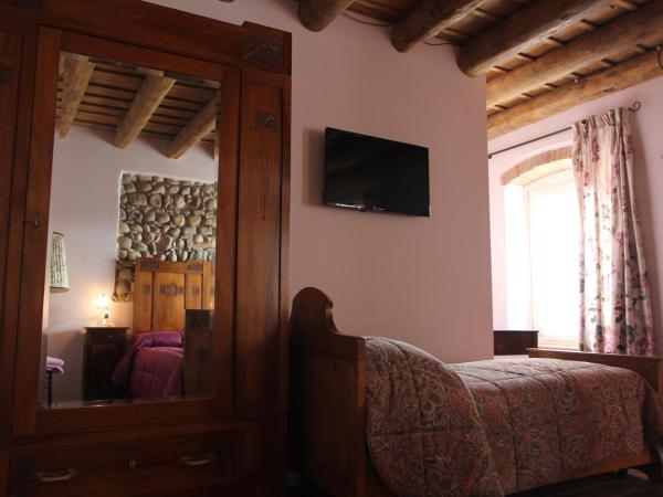 Relais Corte Sant' Agata B&B : photo 4 de la chambre chambre triple avec salle de bains privative