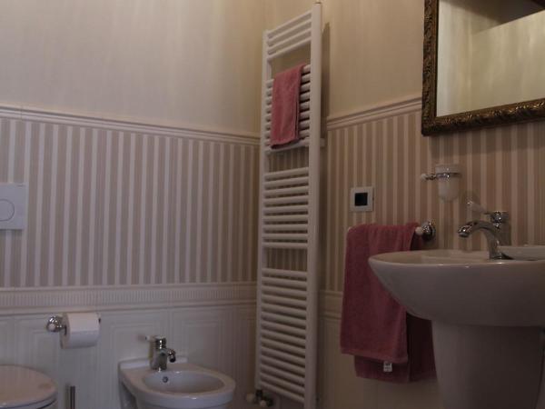 Relais Corte Sant' Agata B&B : photo 1 de la chambre chambre triple avec salle de bains privative