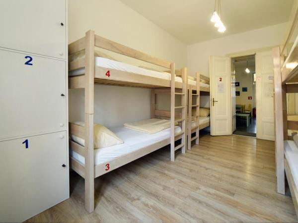 Hostel Temza : photo 2 de la chambre lit simple dans dortoir mixte