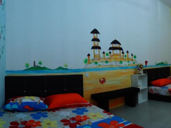 Old Town Guest House : photo 1 de la chambre chambre quadruple avec salle de bains commune