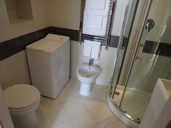 Glam Resort Villa Maria Luigia : photo 4 de la chambre chambre triple avec terrasse