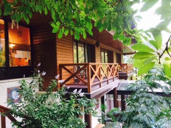 Ekosamotnia : photo 1 de la chambre chambre double deluxe avec balcon