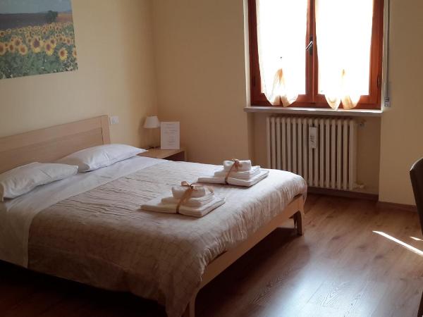 B&B Il Mondo Di Ross : photo 4 de la chambre grande chambre double avec salle de bains privative