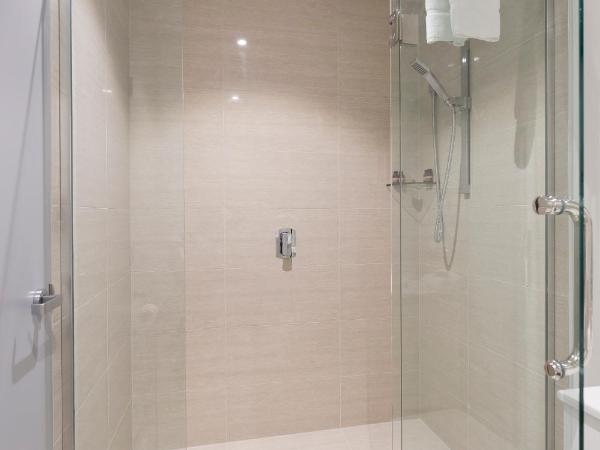 2 on Whiteleigh and 239 on Lincoln Motel : photo 8 de la chambre studio lit queen-size