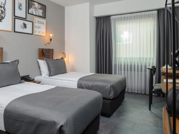 Hotel Cinnah : photo 8 de la chambre chambre lits jumeaux standard