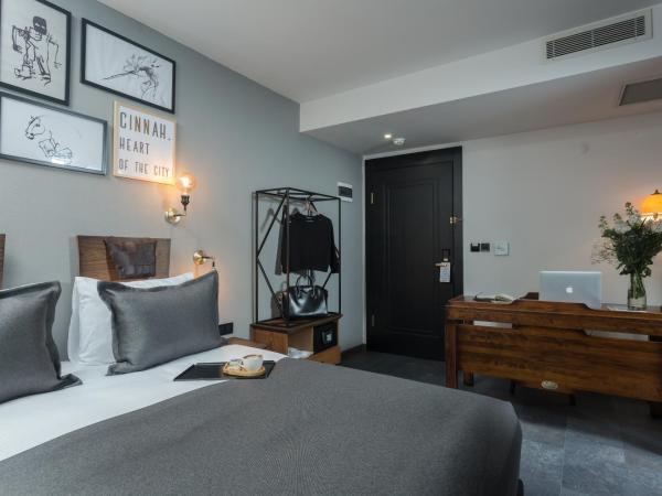 Hotel Cinnah : photo 2 de la chambre chambre deluxe