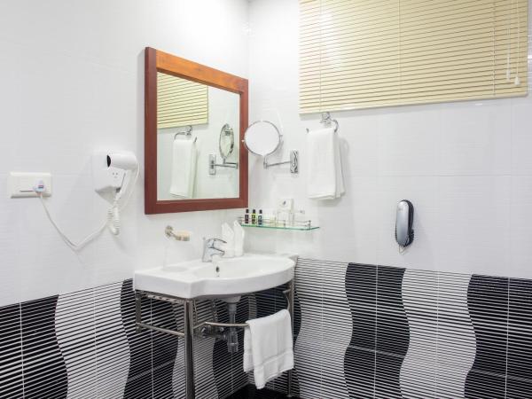 Rustic Leisures LLP : photo 9 de la chambre suite de luxe