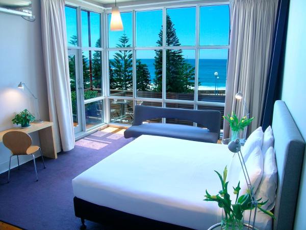 Dive Hotel : photo 4 de la chambre chambre lit king-size - vue sur océan