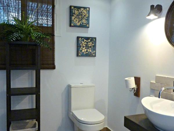 Villa Breeze Boutique Guest Rooms, Marbella : photo 7 de la chambre chambre double ou lits jumeaux supérieure avec terrasse