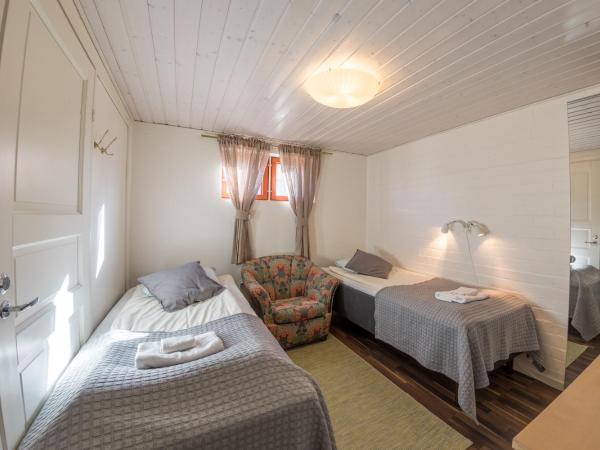 Hotelli Uninen Tampere : photo 6 de la chambre chambre lits jumeaux