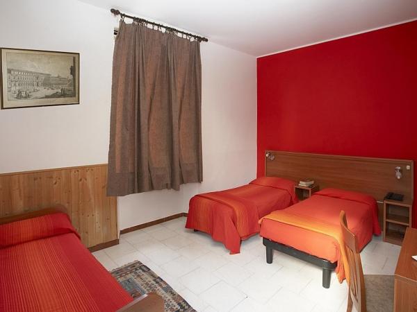 Hotel Trentina : photo 1 de la chambre chambre quadruple