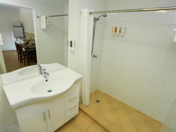 Port Douglas Motel : photo 6 de la chambre chambre triple