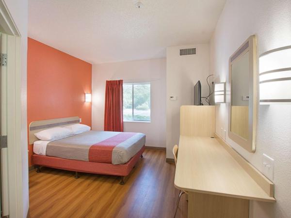 Motel 6-Columbia, SC - Fort Jackson Area : photo 2 de la chambre chambre double - non-fumeurs 