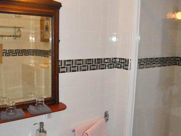 Detective Hotel : photo 9 de la chambre chambre double classique - hercule poirot