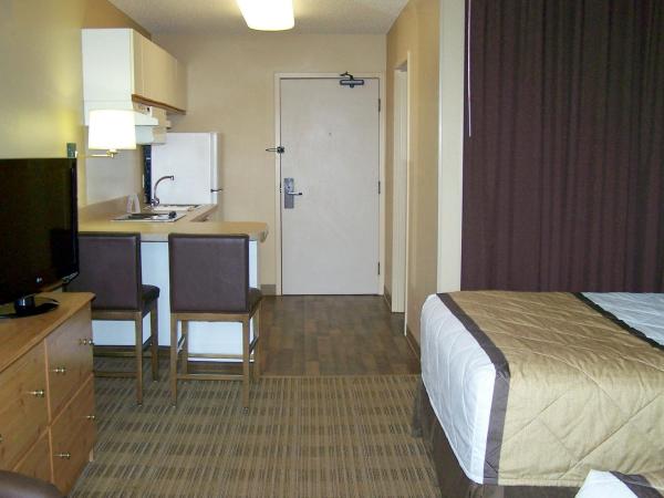 Extended Stay America Suites - Houston - Galleria - Uptown : photo 9 de la chambre studio avec 2 lits queen-size – non-fumeurs