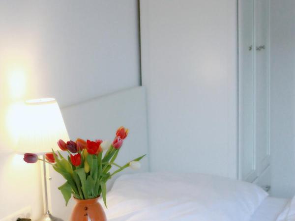 MAC City Hostel : photo 3 de la chambre chambre lits jumeaux standard avec salle de bains commune