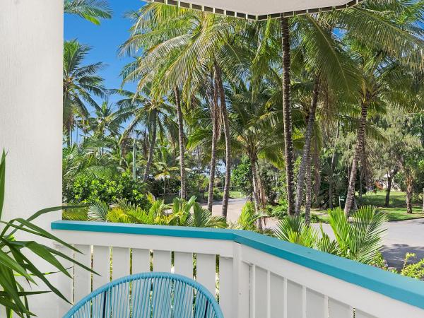 By The Sea Port Douglas : photo 6 de la chambre studio supérieur - premier Étage - vue partielle sur mer