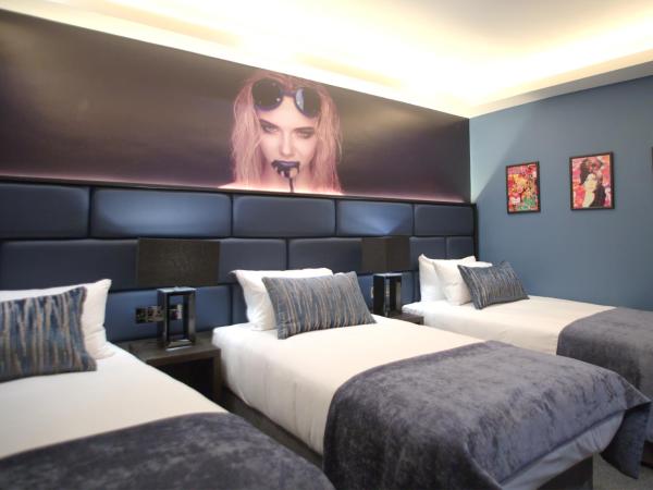 The Residence Hotel : photo 10 de la chambre chambre triple standard