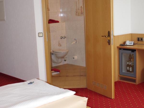 Hotel Zum Abschlepphof : photo 4 de la chambre chambre lits jumeaux standard
