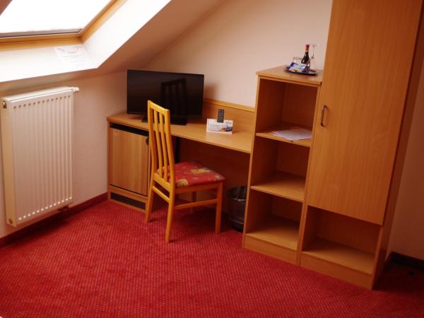 Hotel Zum Abschlepphof : photo 2 de la chambre chambre simple