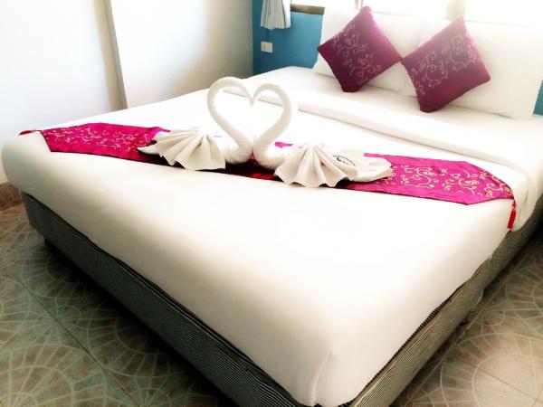 Hua Hin Star Hotel : photo 2 de la chambre chambre double deluxe avec balcon