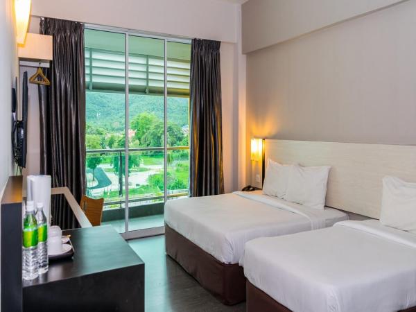 MH Sentral Hotel Sg Siput : photo 1 de la chambre chambre familiale