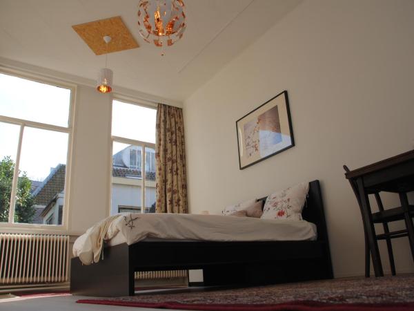 Zala's B&B : photo 2 de la chambre chambre double - vue sur jardin