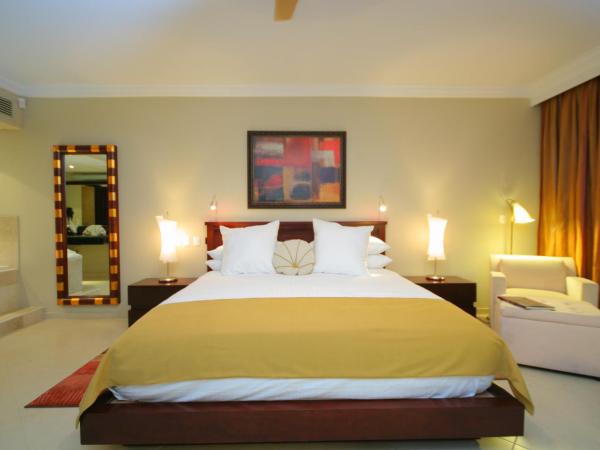 Presidential Suites by Lifestyle Puerto Plata - All Inclusive : photo 2 de la chambre suite lit king-size