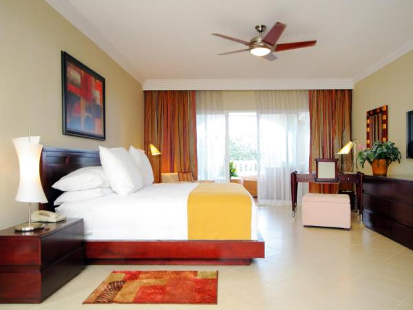 Presidential Suites by Lifestyle Puerto Plata - All Inclusive : photo 4 de la chambre suite lit king-size