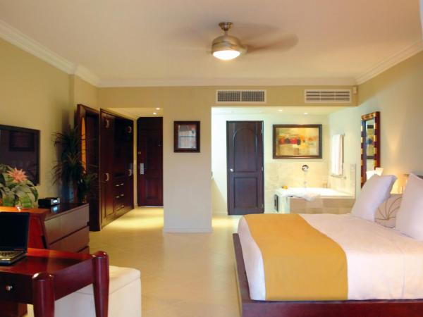 Presidential Suites by Lifestyle Puerto Plata - All Inclusive : photo 3 de la chambre suite lit king-size