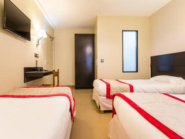 Bonséjour Montmartre : photo 3 de la chambre quadruple room with private bathroom - ground floor