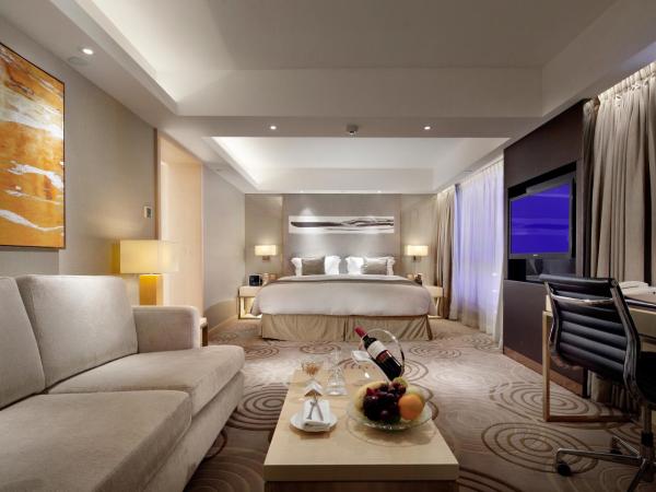 The Royal Garden : photo 2 de la chambre suite junior