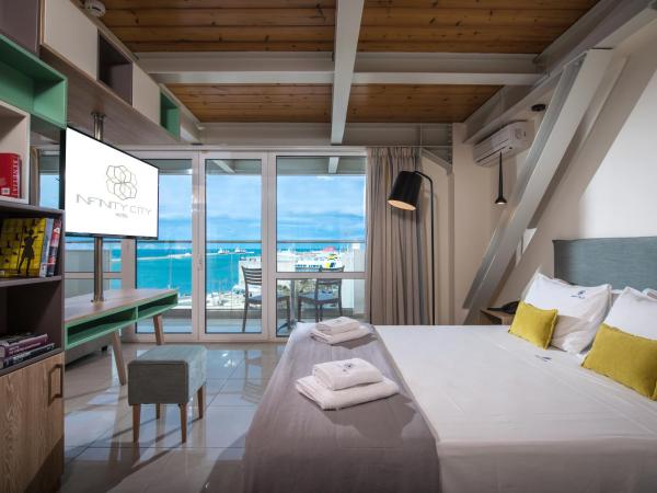 Infinity City Boutique Hotel : photo 8 de la chambre suite junior - vue sur mer