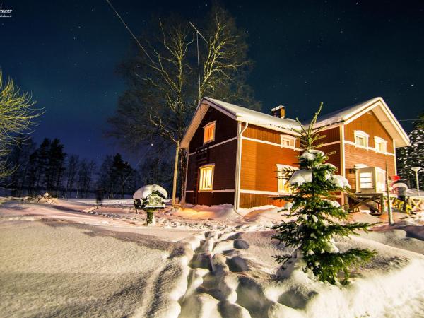Napapiirin Järvilomat : photo 1 de la chambre cottage 4 chambres avec sauna