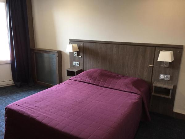Hôtel Mont-Brison : photo 6 de la chambre chambre double avec douche