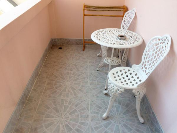 Hua Hin Star Hotel : photo 7 de la chambre chambre quadruple avec balcon