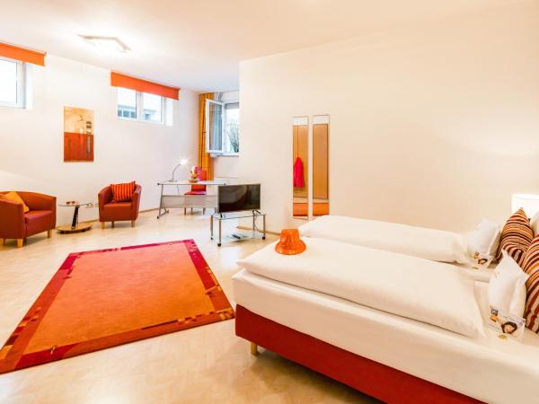 Airport Fashion Hotel : photo 2 de la chambre chambre double en souterrain/sous-sol