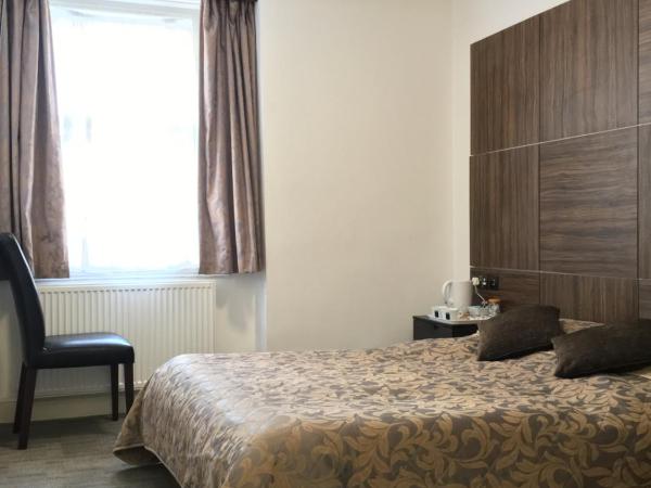 Brighton Beach Inn Hostel : photo 4 de la chambre chambre double avec salle de bains privative 