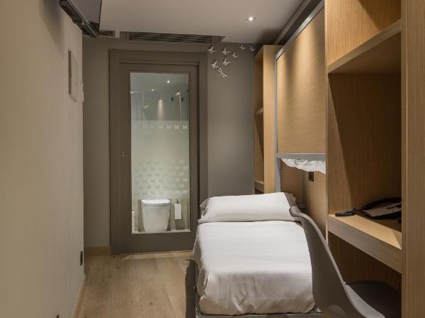 Hotel Atalaia : photo 7 de la chambre chambre quadruple avec balcon 