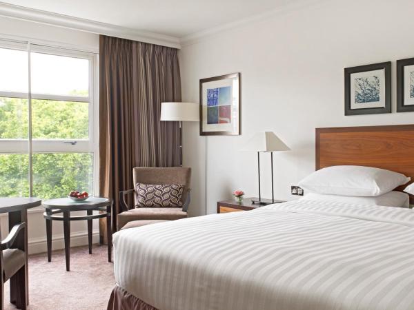 Hyatt Regency London - The Churchill : photo 8 de la chambre chambre lit king-size avec accès au club - vue sur jardin