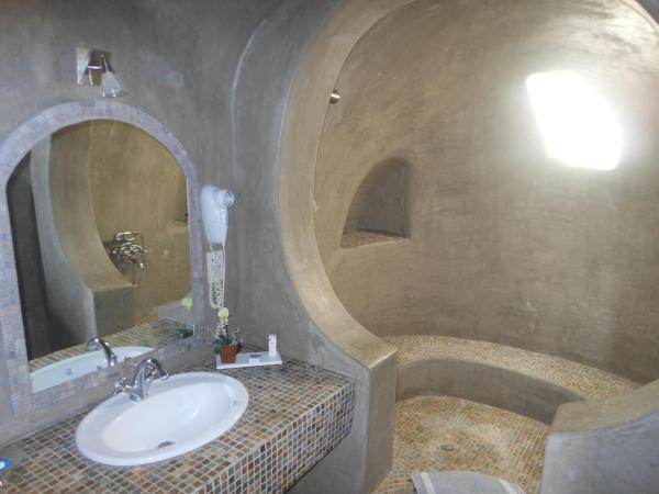 Nomikos Villas : photo 7 de la chambre studio au bord de la piscine