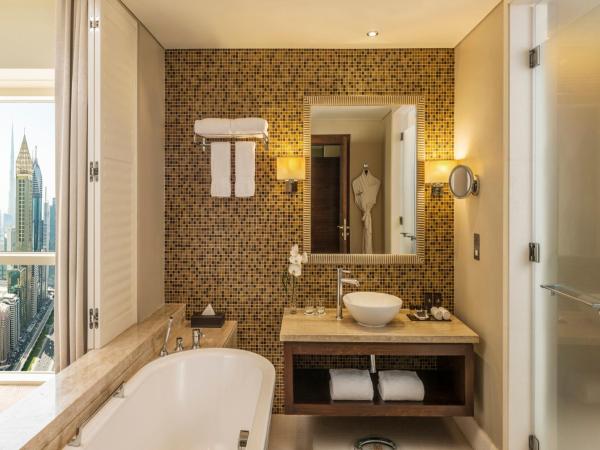 The Tower Plaza Hotel Dubai : photo 3 de la chambre chambre lit king-size premium