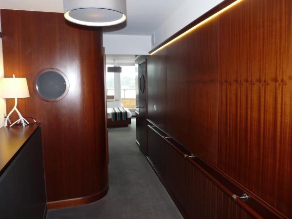 Hôtel des Rochers : photo 4 de la chambre suite - vue sur mer