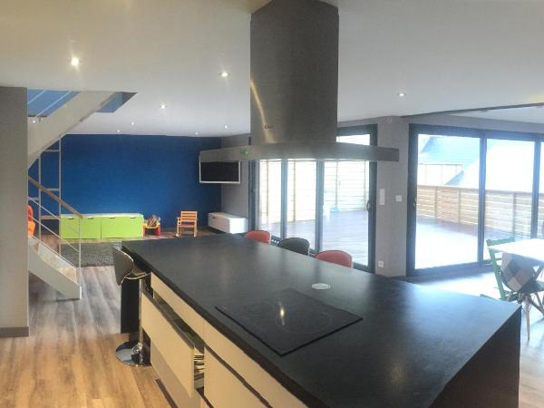 Hôtel des Rochers : photo 8 de la chambre appartement duplex - vue sur cour