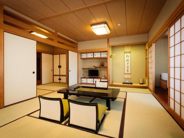 Kyoto Ryokan Kinoe : photo 3 de la chambre chambre de style japonais avec 12 tatamis et salle de bains privative